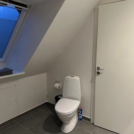 11f 2 Th Apartament